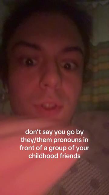 @lilh0m0fr