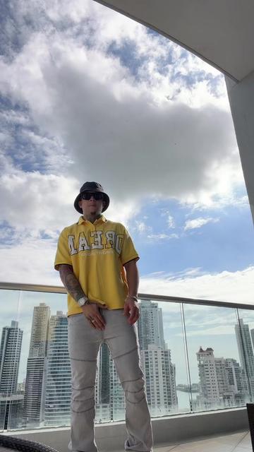@JeyOne