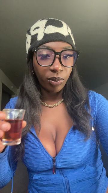 @pradabay.