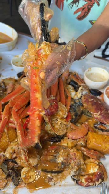 @GRAB A CRAB 🦀