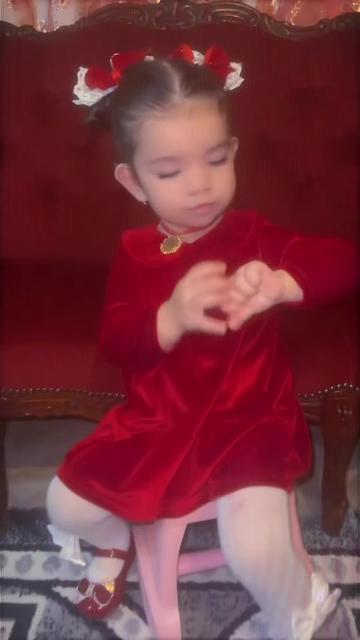 @Cristina~Darius