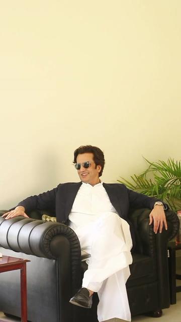 @Makhdoom Hashim Javan Bakht