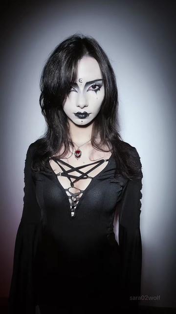 @SaraWolf