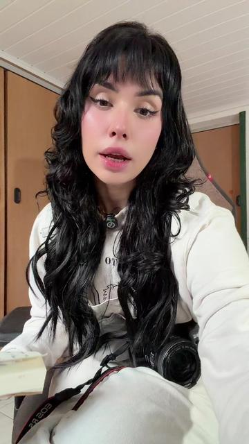 @Gabriela Lindner