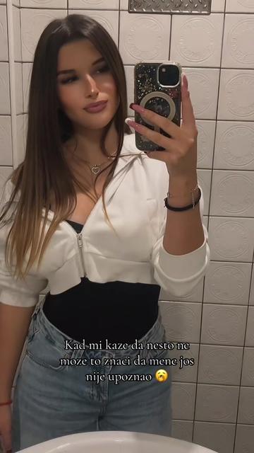 @muski_maki