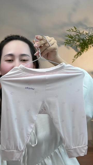 @Mẹ Lan Hương 2 B&eacute;