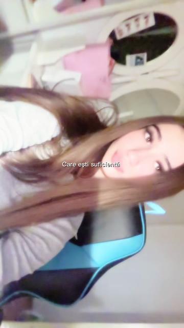 @Ianira