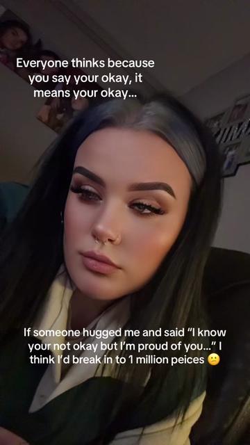 @Hollie🏳️🌈