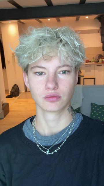 @celia