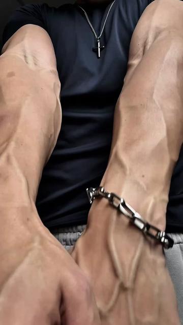 @𝓬𝓻𝓲𝓼𝓼𝔂