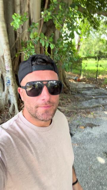 @THE GOOD BOSS