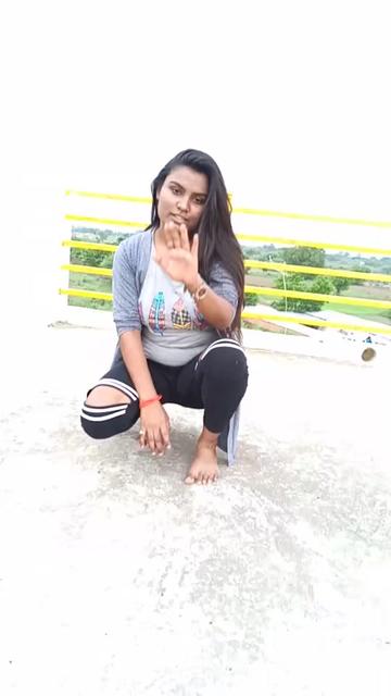 @👑srishti🌎chouhan🌹