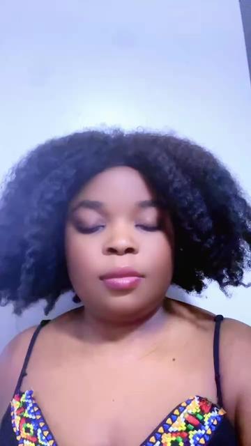 @Queennyshow