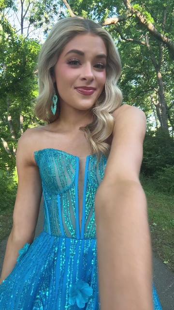 @Miss Teen Volunteer America