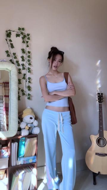 @holoyaaa