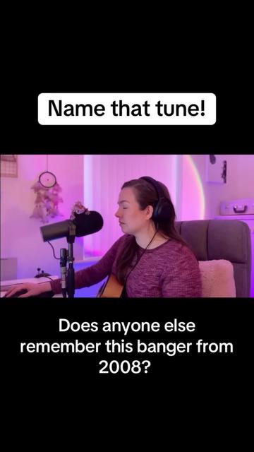 @April Amos