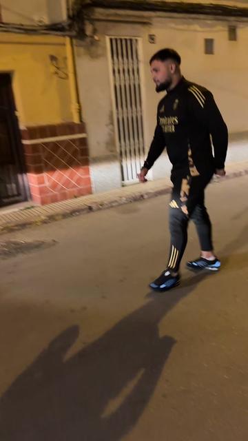 @Mooriiitoo