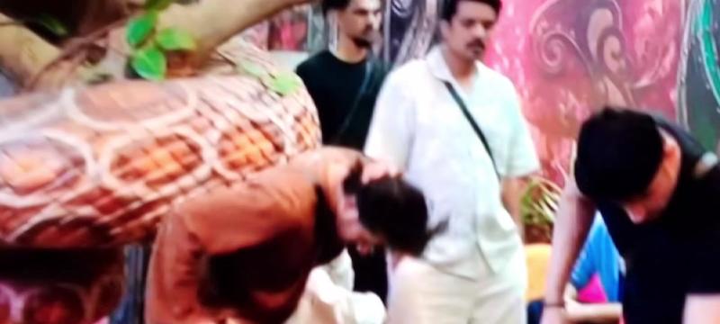 @MERA NAAM Hai Bulla Ron