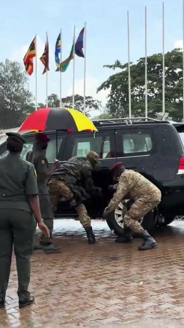@Yoweri Kaguta Museveni