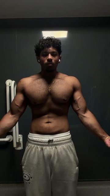 @LijiLifts