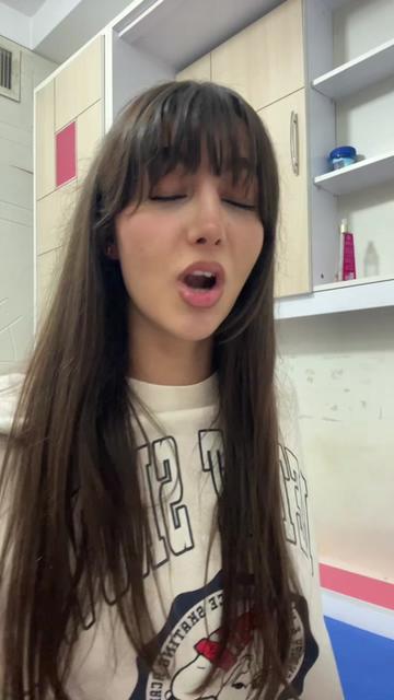 @Saniiii