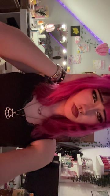@ᵐⁱᵃ🦇