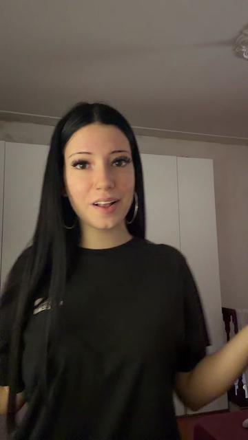 @rrebeccaarinii