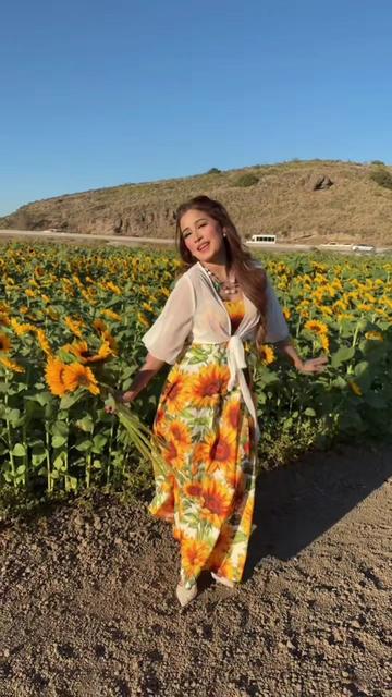 @Sunsinenila