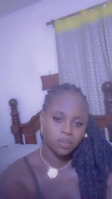 @Christine Louis