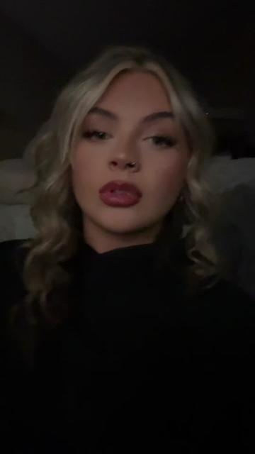 @addyisdatingyourdaddy