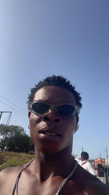 @AY Poyoo