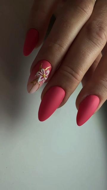 @ViolaViolett_NailArtist