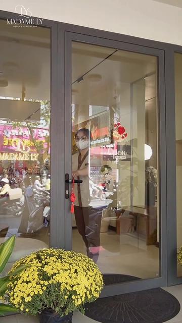 @MadameLy Spa
