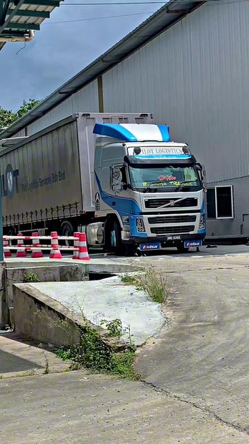 @Macha Truckers