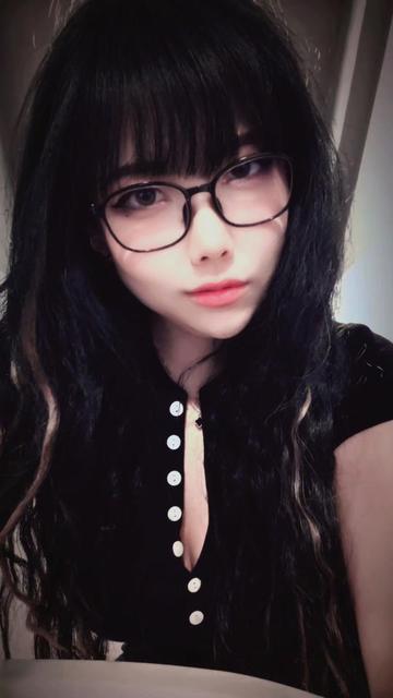 @vivian🫦