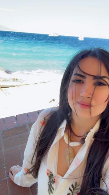 @Azeen
