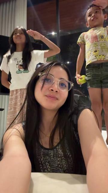 @Story Bulan Sutena