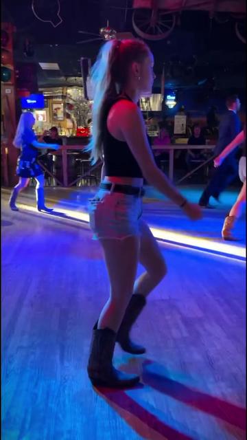 @Val & Cam💃