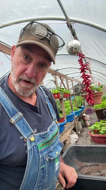 @GROWING_EDIBLE_PLANTS