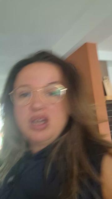 @Elvira Semovic |  Comedian