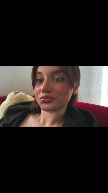 @vikixq👑