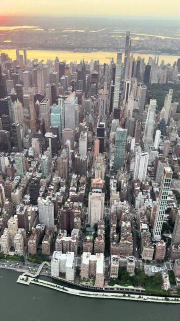 @FlyNYON