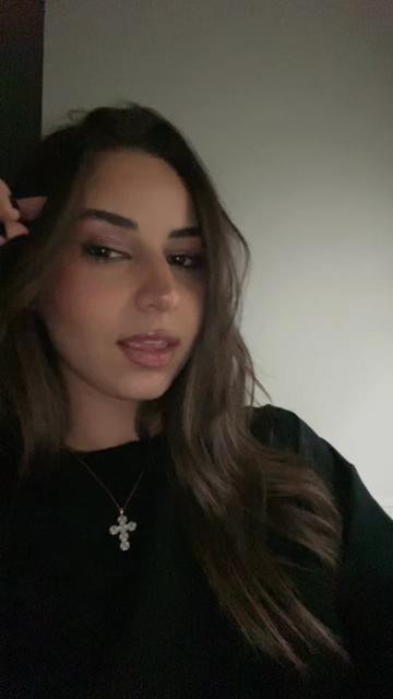@𝑽𝒂𝒏𝒆𝒔𝒔𝒂🇦🇱