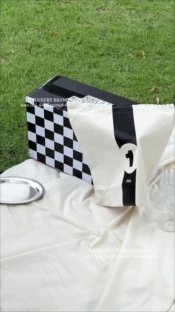 @9LUXURY BRANDNAME