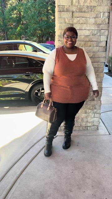 @Nikki &bull; Plus Size Fashion