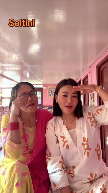 @युnika🧡🧡