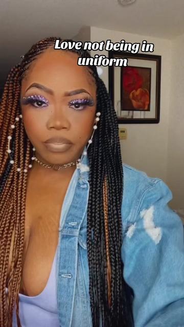 @theeglitterologist