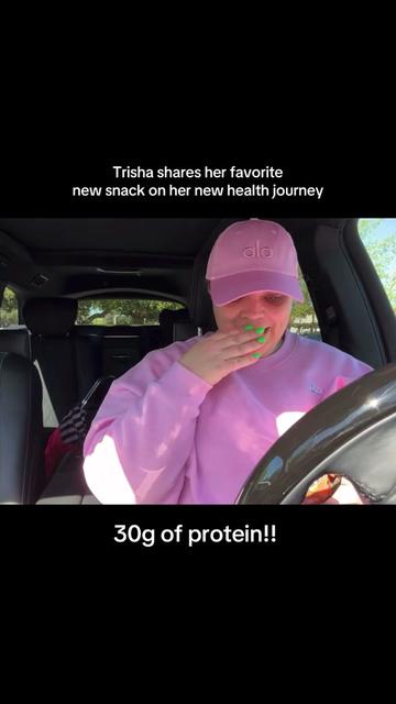 @trishclips