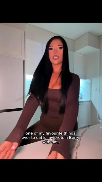 @movewithamk ♡