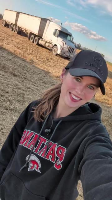 @That Female Farmer 🚜🌾